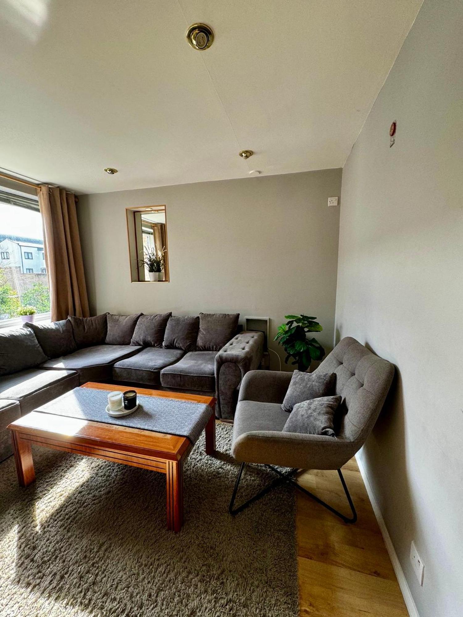 Amazing En-Suite Apartment In Finchley Central Londres Exterior foto