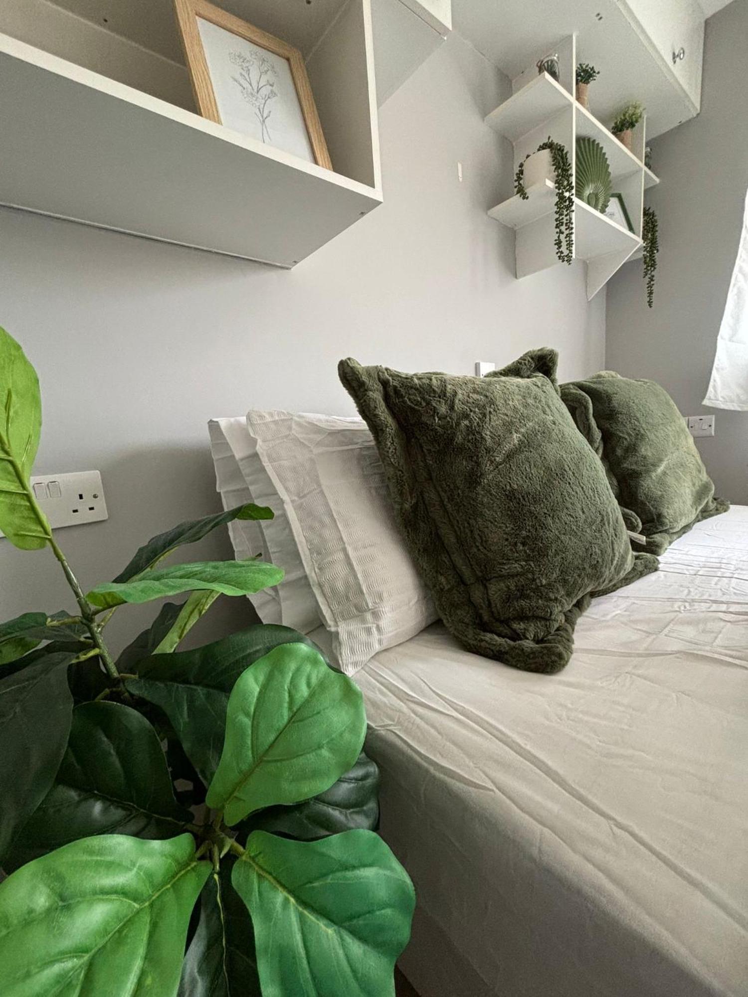 Amazing En-Suite Apartment In Finchley Central Londres Exterior foto