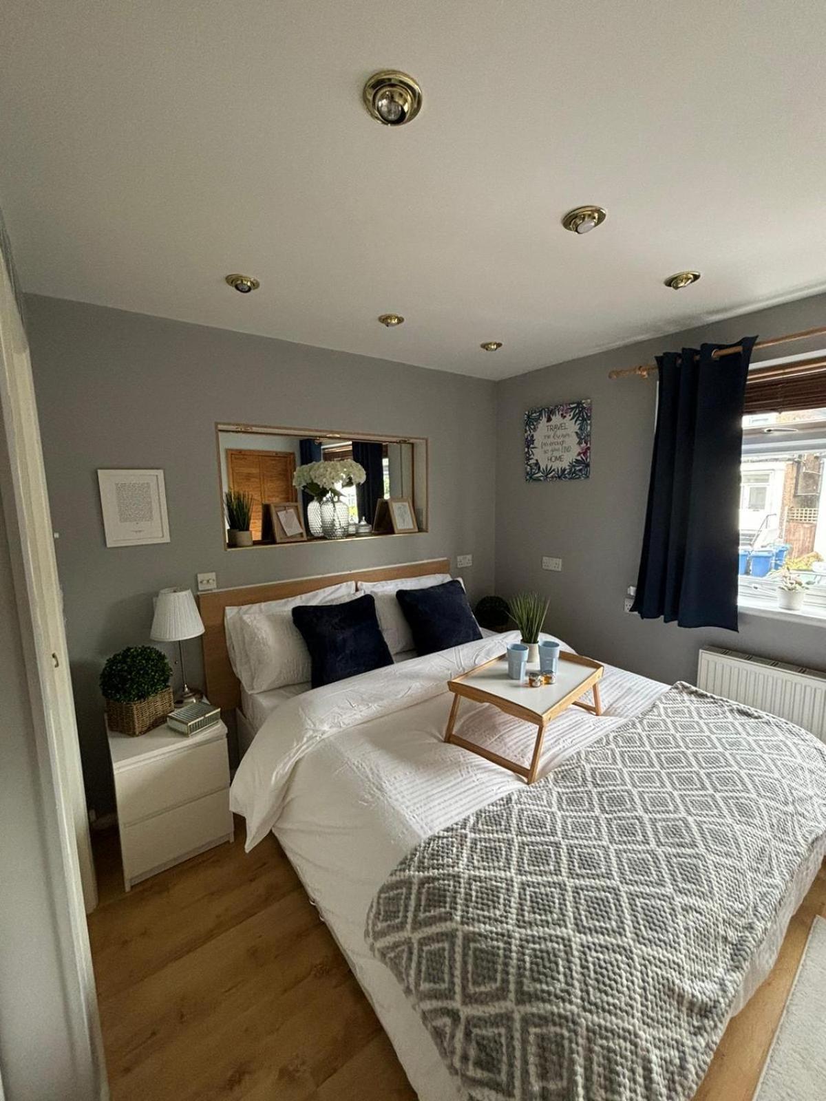 Amazing En-Suite Apartment In Finchley Central Londres Exterior foto